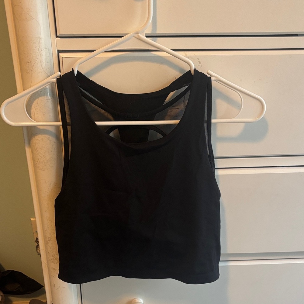 Black lululemon workout tank! never worn